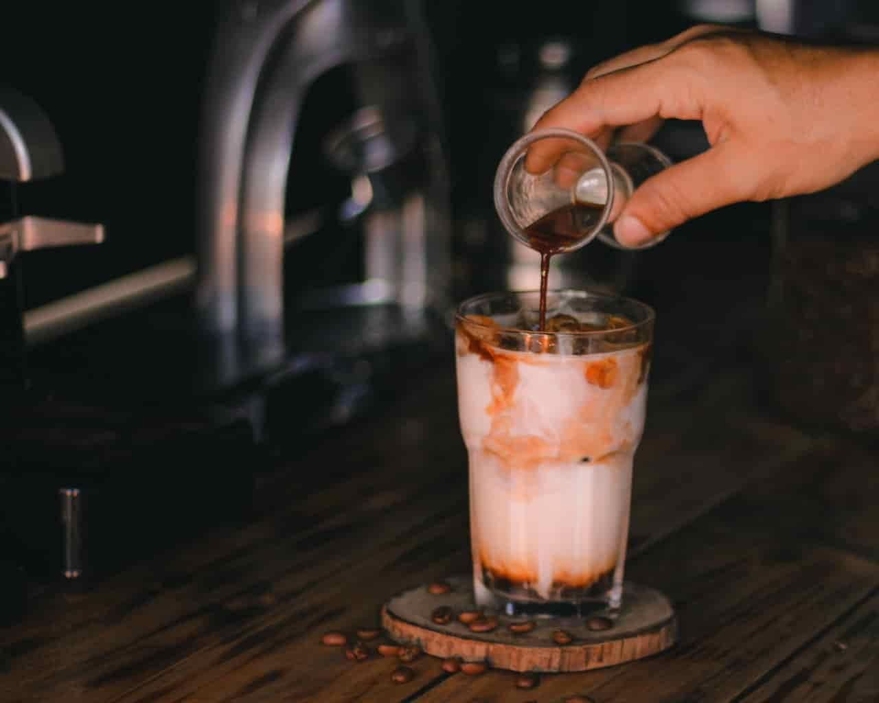 Nitro vs Regular Cold Brew: Key Differences Between Them