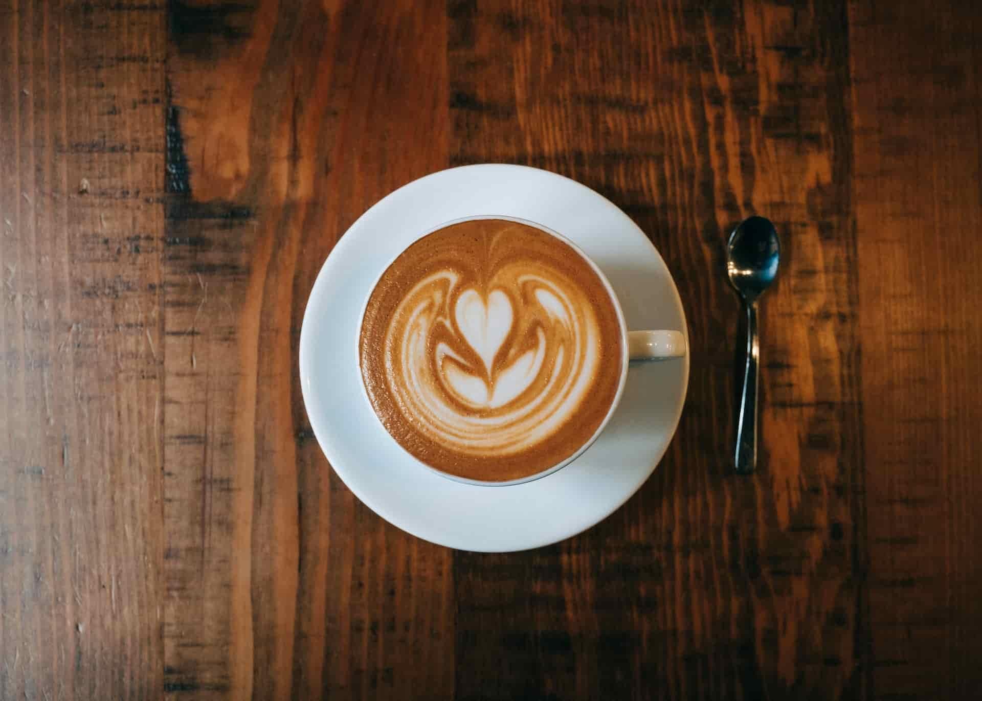 Flat White vs Cortado: Which Espresso Drink Should You Choose?